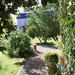 Au Fond Du Jardin Saint-Saëns