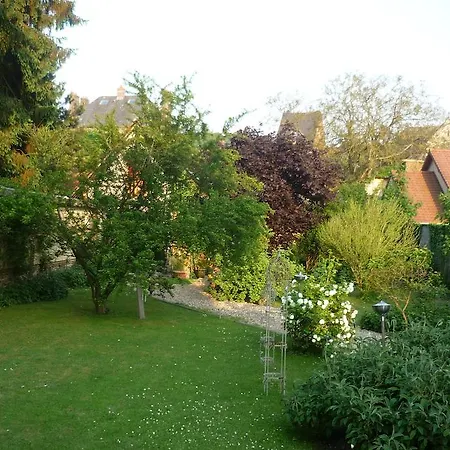 Au Fond Du Jardin 4* Saint-Saëns