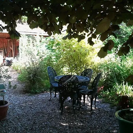 Vendégház Au Fond Du Jardin Saint-Saëns