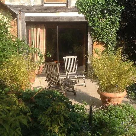 Gasthuis Au Fond Du Jardin Saint-Saëns