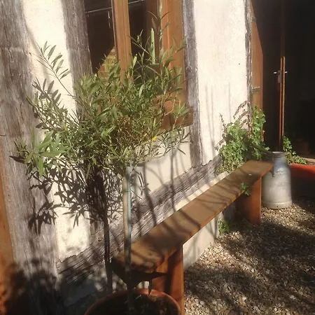 Au Fond Du Jardin Gasthof Saint-Saëns