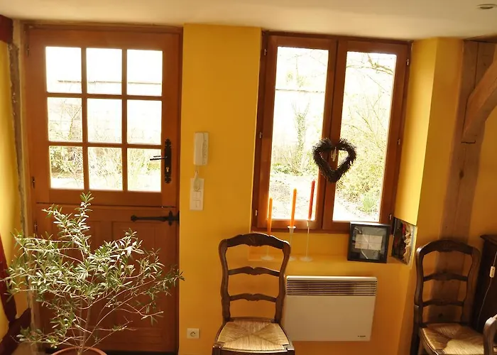 Guest house Au Fond Du Jardin 3*