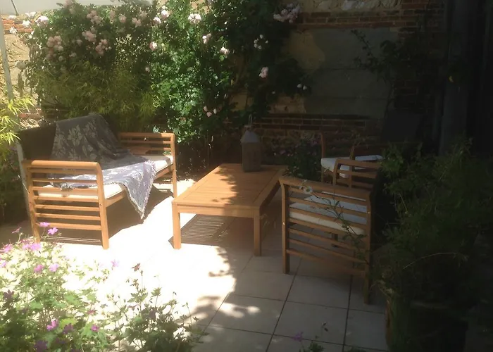 Au Fond Du Jardin Guest house 3*