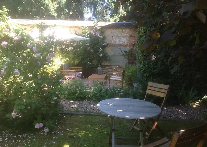 Au Fond Du Jardin Gasthof Saint-Saëns